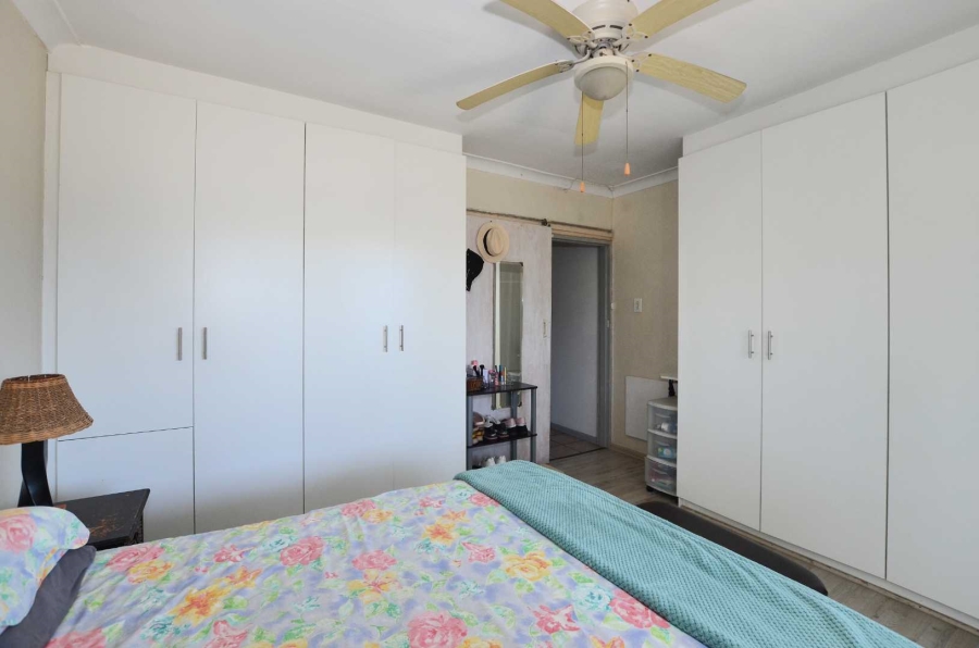 4 Bedroom Property for Sale in Bothasig Western Cape